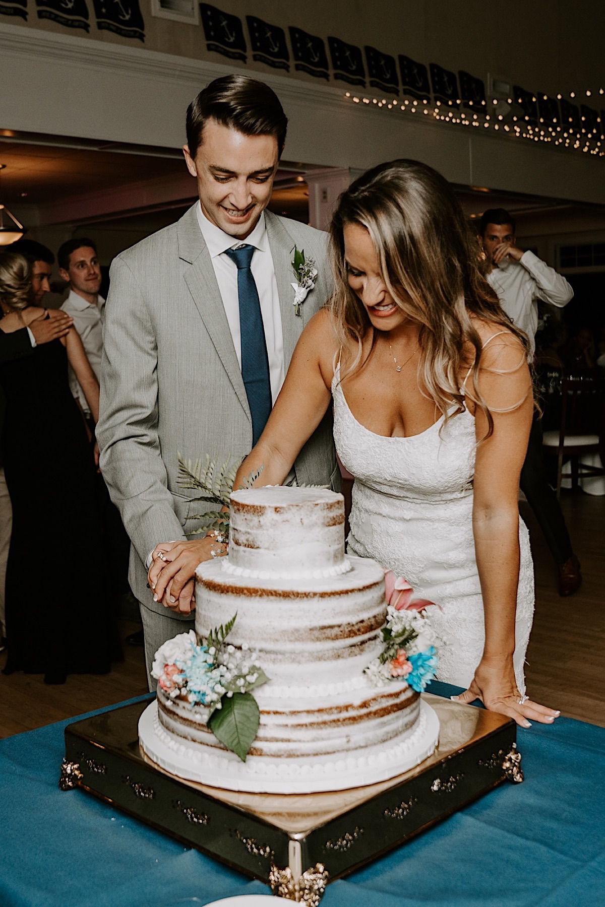 Gorgeous wedding at New Jersey’s Avalon Yacht Club